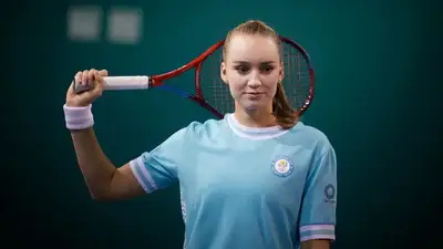 Елена Рыбакина не может доиграть матч на легендарном турнире