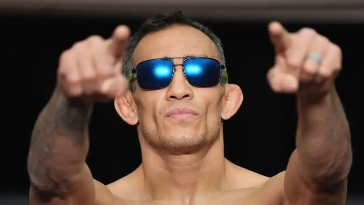 Бывшая звезда UFC проведёт бой по правилам бокса Бывшая звезда UFC проведёт бой по правилам бокса