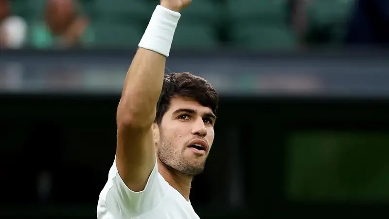 "Выжимает из тебя всё": Алькарас назвал Рублёва одним из самых мощных игроков тура