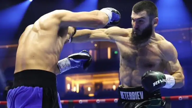 Артур Бетербиев