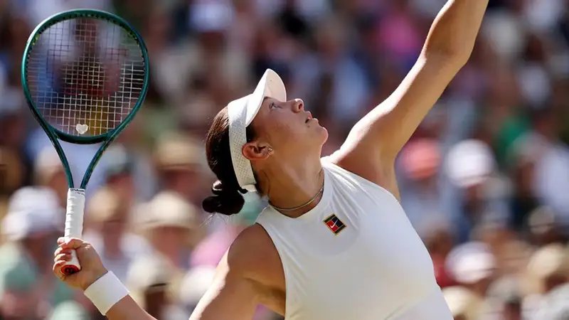 Анисимова поделилась эмоциями после крупного поражения в финале "Уимблдона"
