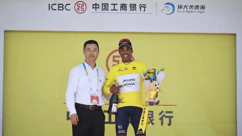 Африканский гонщик "Астаны" стал победителем престижной велогонки в Китае