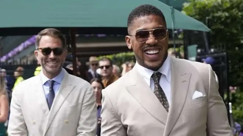 Промоутер Джошуа допустил, что бой Энтони с Джейком Полом может состояться