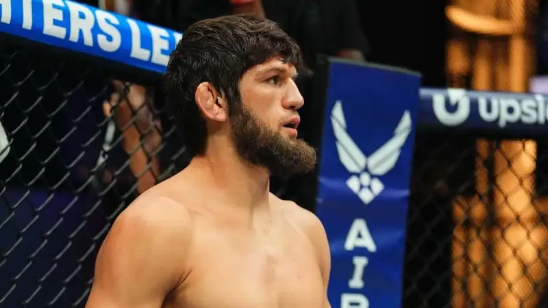 В Махачкале напали на непобеждённого бойца ММА