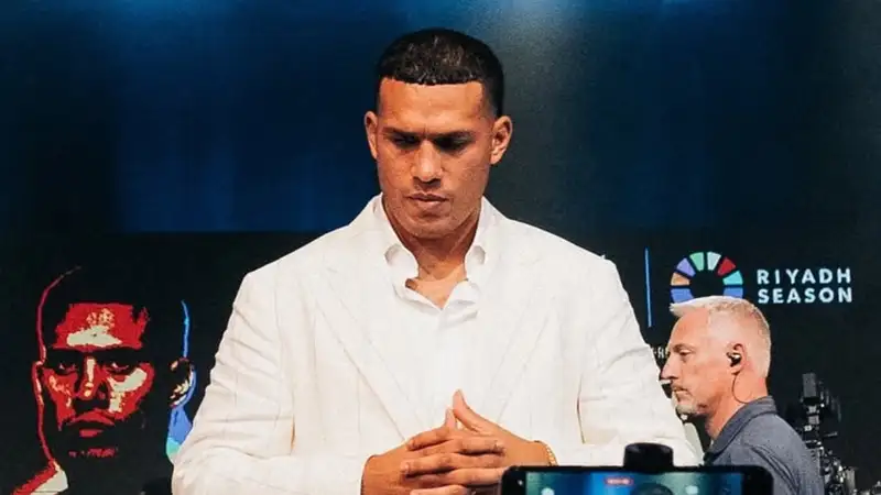 Бенавидес заявил, что ему не нравится бой Альварес – Кроуфорд: Весовые категории существуют не просто так