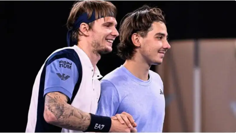 Казахстанкое дерби на турнире в Гштааде 