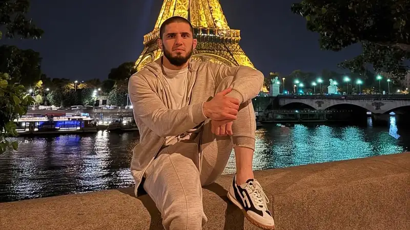 Ислам Махачев