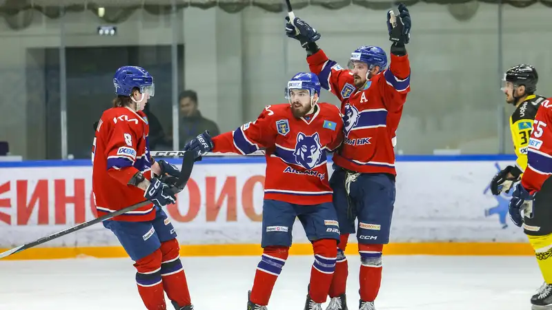 Чемпион Казахстана переподписал четырёх хоккеистов на фоне ухода ведущих игроков из команды