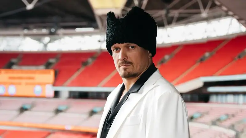Александр Усик