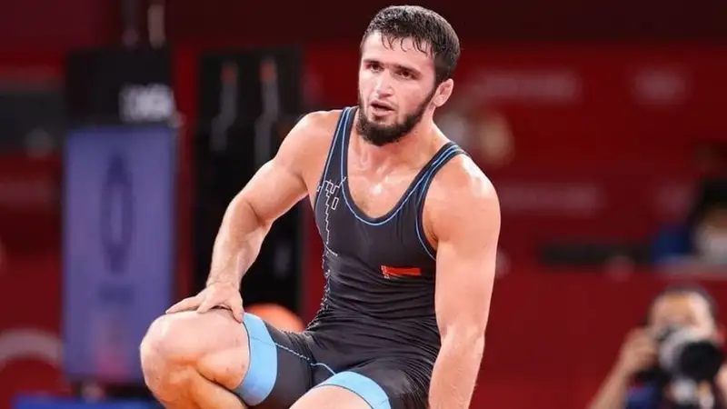 Кадимагомедов оказался не по зубам Исагалиеву