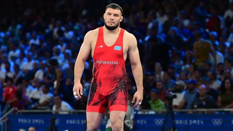 Алимхан Сыздыков великолепно воспользовался теми шансами, которые сегодня подарили ему его же соперники