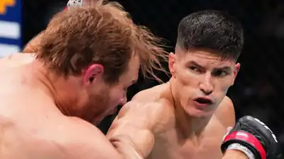 Чеченец-модель успешно дебютировал в UFC 