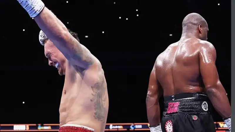 Фьюри оценил досрочную победу Усика над Дюбуа в реванше