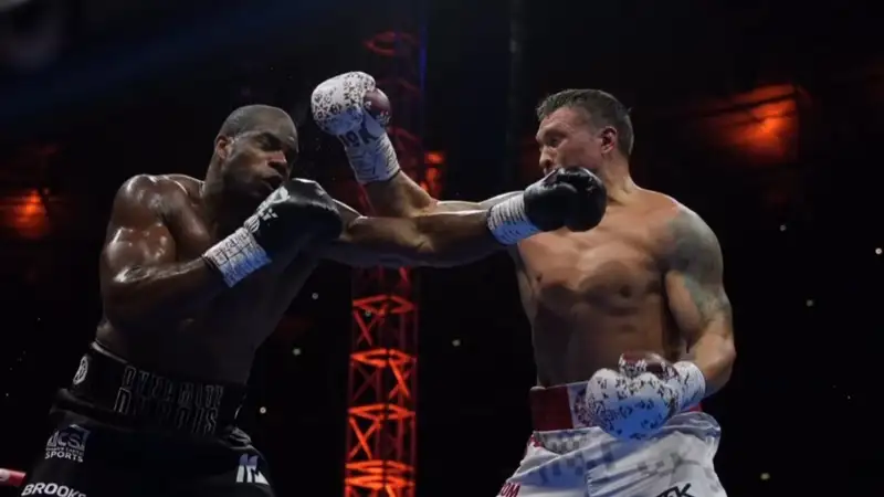 Экс-чемпион мира похвалил Александра Усика: Такие бойцы появляются раз в поколение