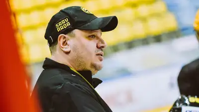 Трёхкратный чемпион Казахстана по хоккею представил свой тренерский штаб 