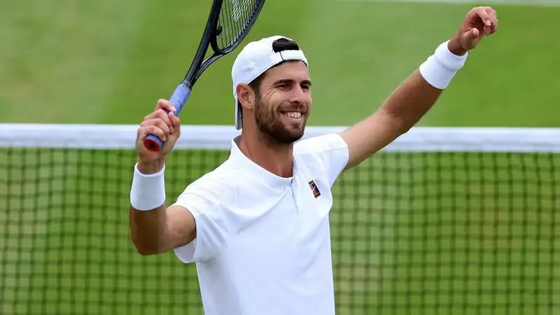 Карен Хачанов