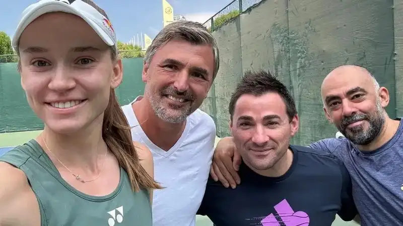 Бывший тренер Рыбакиной сравнил Синнера, Алькараса и Джоковича