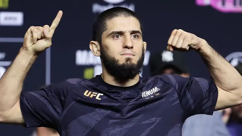 Ислам Махачев