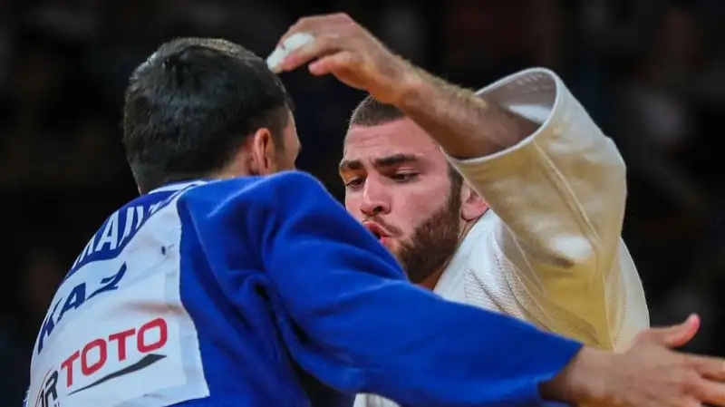 Уже минус один мастер татами