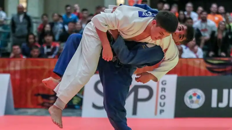 А как всё хорошо начиналось...