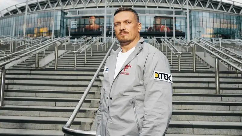 Александр Усик