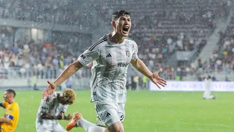 Игрок сборной Казахстана прошёл медосмотр в клубе КПЛ