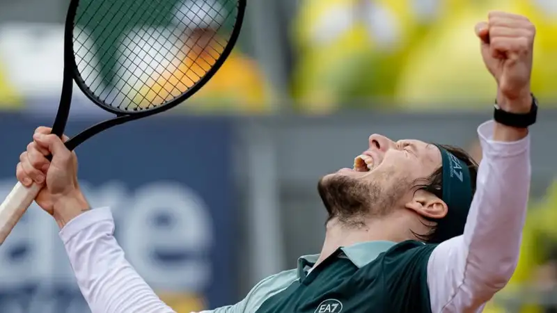 Девятая ракетка мира назвал Бублика самым энергичным теннисистом в АТР-туре