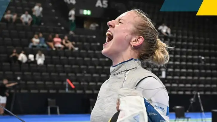 Сборная Украины с камбэком победила команду России на чемпионате мира по фехтованию Сборная Украины с камбэком победила команду России на чемпионате мира по фехтованию