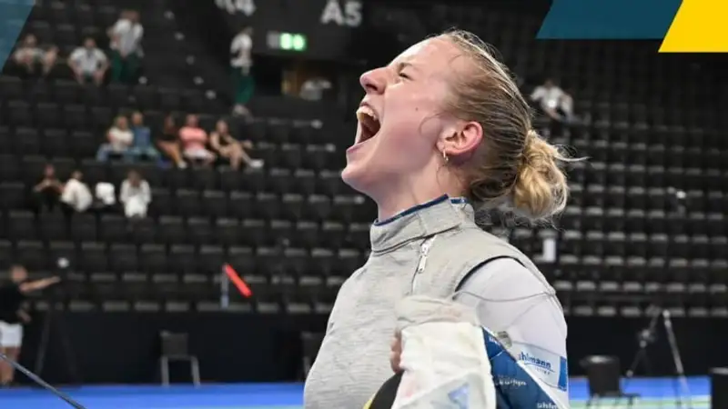 Сборная Украины с камбэком победила команду России на чемпионате мира по фехтованию