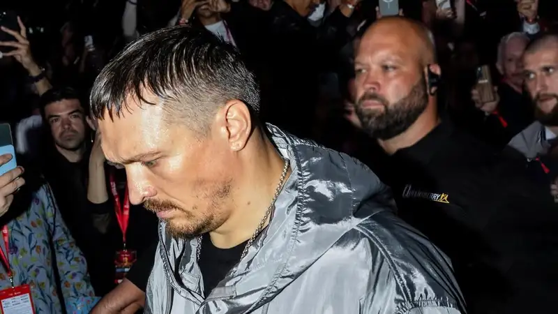 Александр Усик 