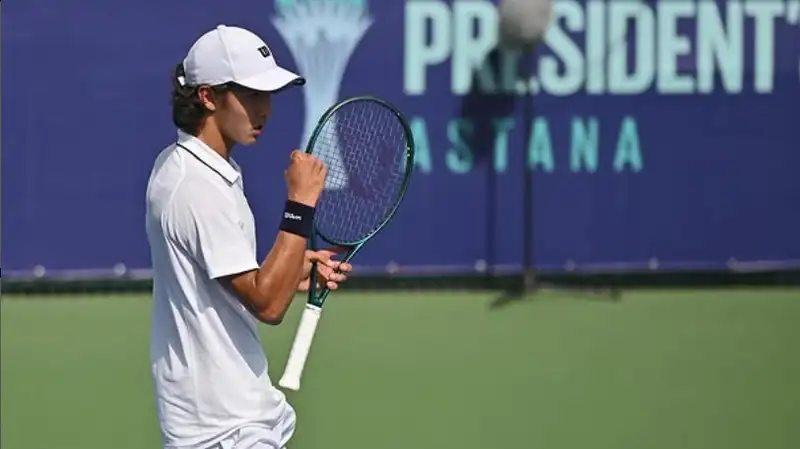 Омарханов проиграл в Астане