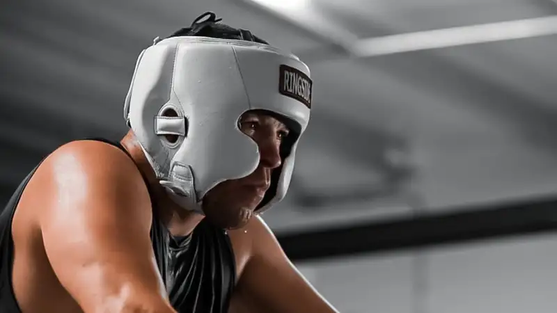 "Продолжает носить мой пояс": Нейт Диаз оставил послание Холлоуэю