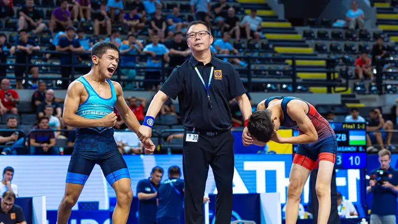 Наш сосед и тут нас обошёл...