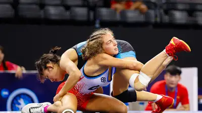 Казахстан разгромно проиграл России на чемпионате мира по борьбе