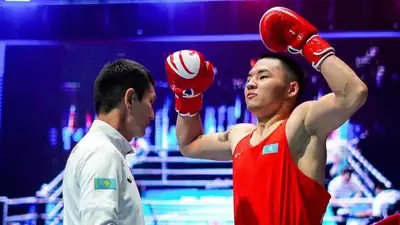Боксёр из Казахстана, "уничтоживший" Джалолова, вышел в полуфинал чемпионата Азии