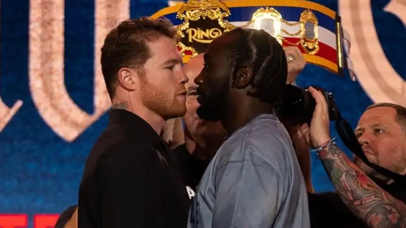 "Сауль держал удары Головкина": топовый тренер высказался о поединке Альварес - Кроуфорд