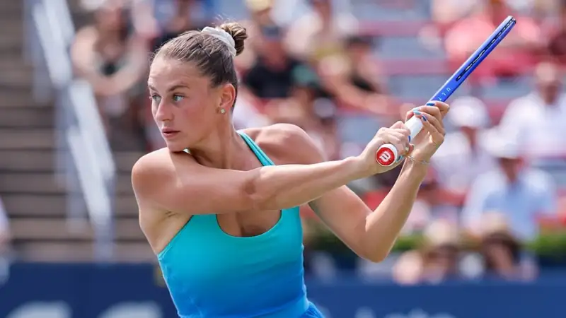 Костюк перед матчем с Рыбакиной вспомнила свой спад: Благодарна команде, которая оставалась со мной