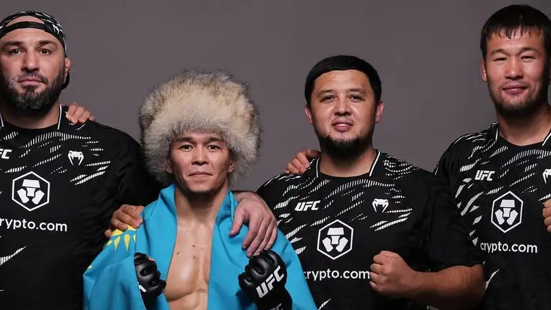 Чемпион мира из Казахстана &quot;продвинул&quot; Асу Алмабаева к титулу UFC