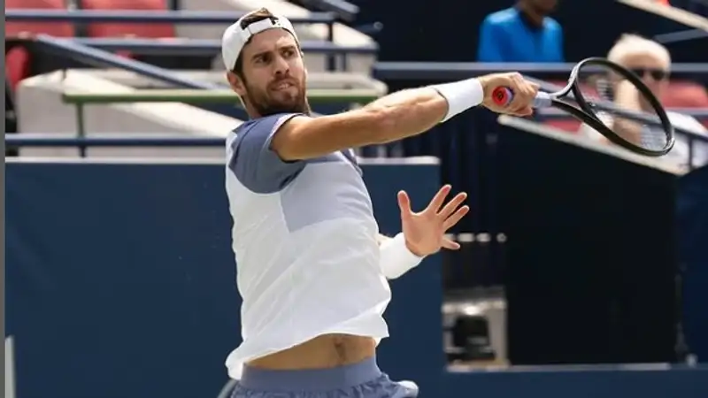 Хачанов прокомментировал выход в полуфинал 