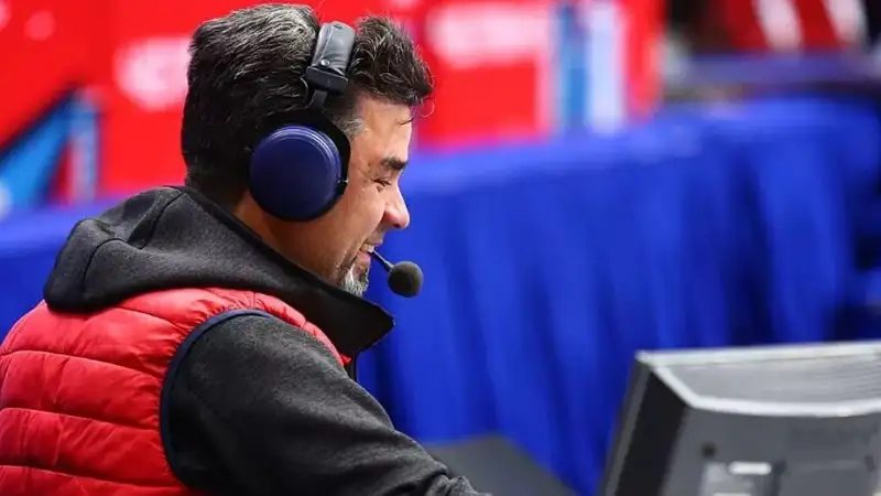 Погиб комментатор