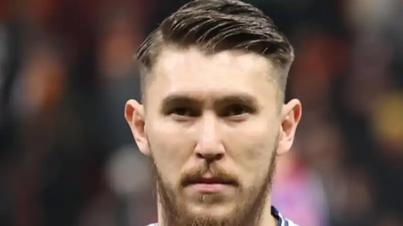 Аймбетов уходит в Рапид