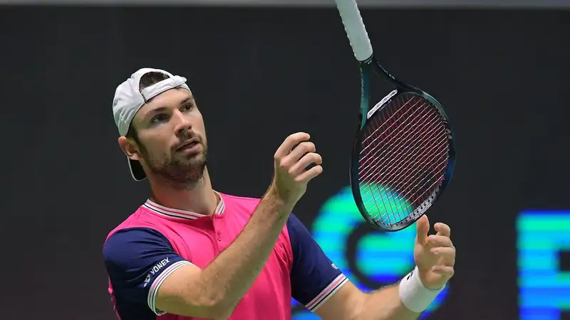 Завтра Тимофей Скатов будет противостоять Юрию Родионову