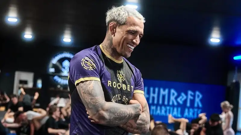 Оливейра рассказал, какой боец отказался от боя с ним