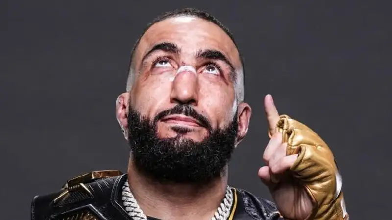 Экс-чемпион UFC дал прогноз на титульный бой Чимаева и дю Плесси