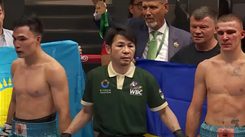 Невероятная кровавая драма произошла в бою "опального" лидера сборной Казахстана по боксу на Гран-при WBC