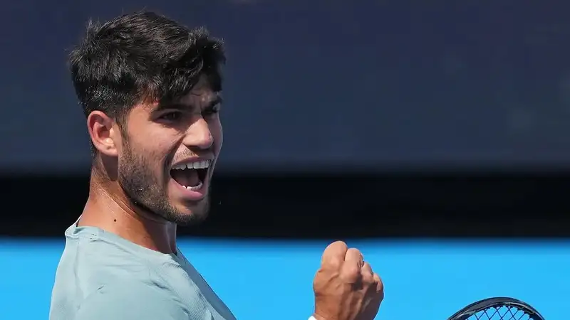 Алькарас стал победителем "Мастерса" в Цинциннати: его соперник Синнер снялся с финала в первом сете