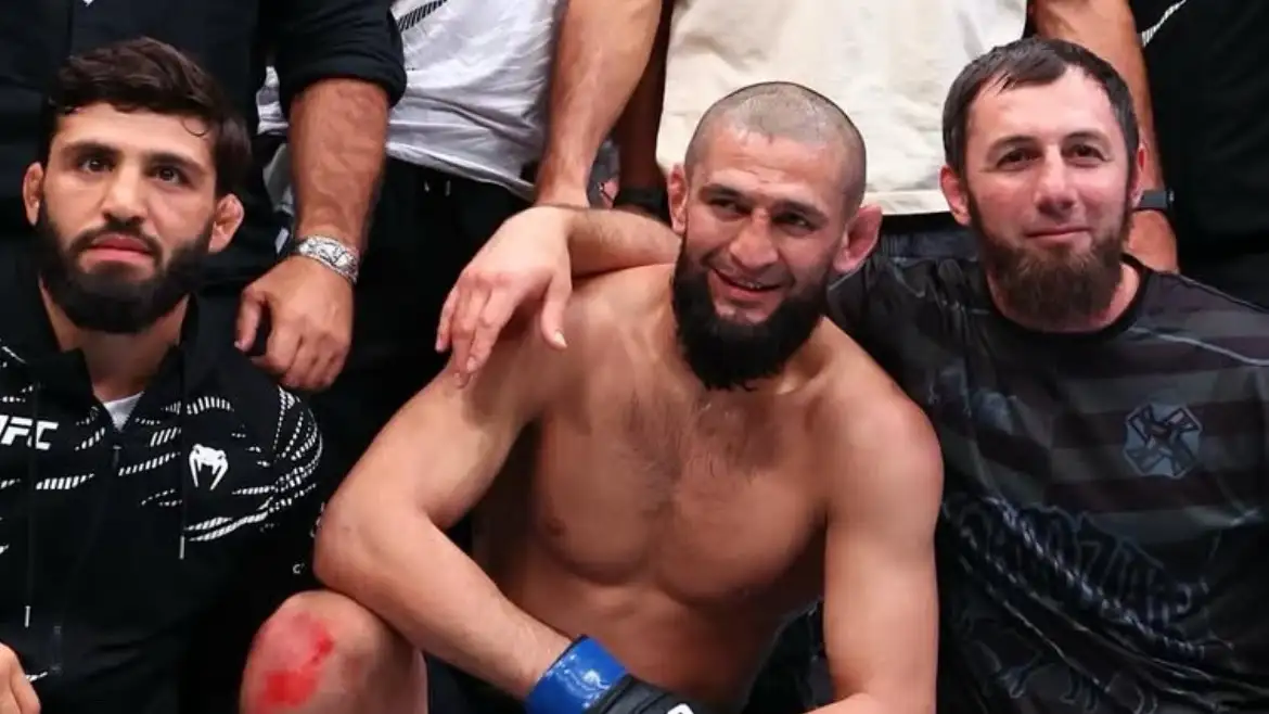 Экс-чемпион UFC высказался о победе Чимаева над дю Плесси Экс-чемпион UFC высказался о победе Чимаева над дю Плесси