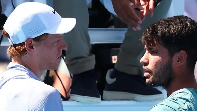 Синнер обратился к Алькарасу и извинился перед зрителями