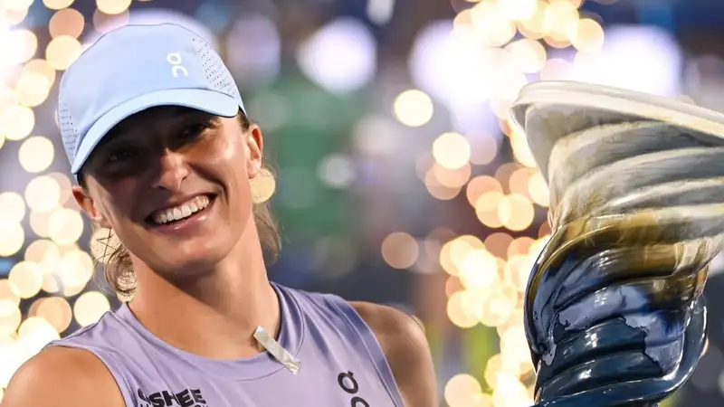 Швёнтек обратилась к Паолини после финала турнира WTA в Цинциннати