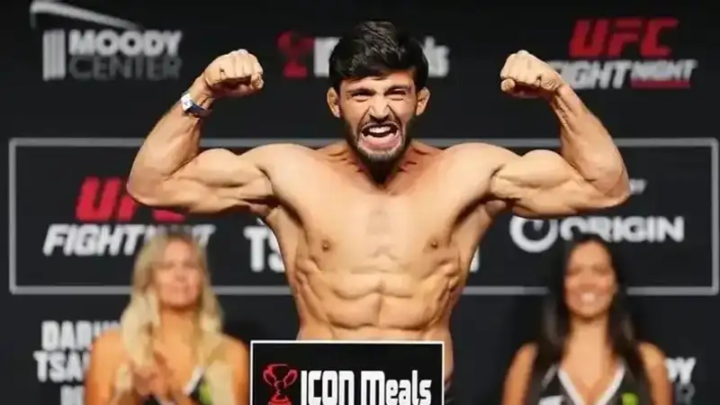 Арман Царукян 